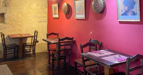 Comedor interior Casa Mazal